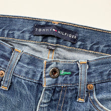 Load image into Gallery viewer, Tommy Hilfiger Jeans W32 L30