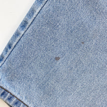 Load image into Gallery viewer, Women’s 90s Levi’s Denim Shorts W32