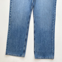 Load image into Gallery viewer, Tommy Hilfiger Jeans W36 L32