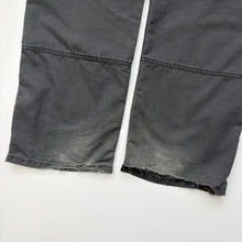 Load image into Gallery viewer, Distressed Carhartt Trousers W29 L32