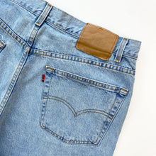 Load image into Gallery viewer, 90s Levi’s 505 Denim Shorts W38