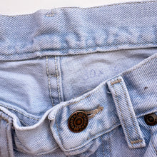Load image into Gallery viewer, 90s Lee Jeans W30 L32