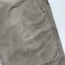 Load image into Gallery viewer, Wrangler Cargo Jeans W31 L32