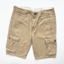 Load image into Gallery viewer, Levi’s Cargo Shorts W30