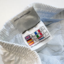 Load image into Gallery viewer, Deadstock 90s Umbro Shorts (M)