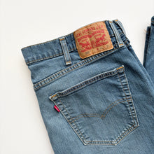 Load image into Gallery viewer, Levi’s 505 W40 L32