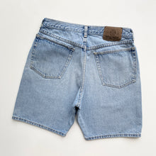 Load image into Gallery viewer, 90s Wrangler Denim Shorts W30