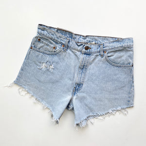 90s Levi’s Denim Shorts W36