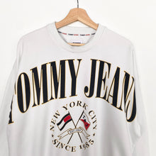 Load image into Gallery viewer, Tommy Hilfiger Oversized Sweatshirt (L)