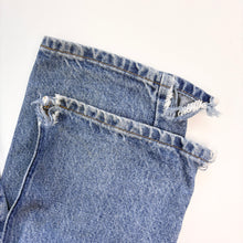 Load image into Gallery viewer, 90s Carhartt Jeans W32 L38