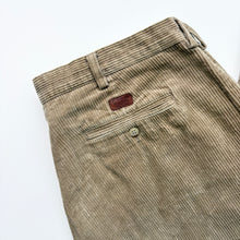 Load image into Gallery viewer, 90s Ralph Lauren Jumbo Cords W40 L32