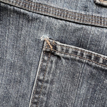 Load image into Gallery viewer, Wrangler Carpenter Jeans W40 L32