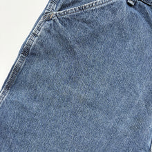 Load image into Gallery viewer, Wrangler Carpenter Shorts W38