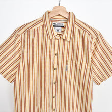 Load image into Gallery viewer, Columbia Sportswear Shirt (M)