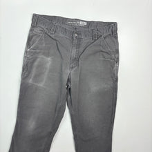 Load image into Gallery viewer, Carhartt Jeans W36 L28