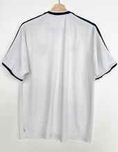 Load image into Gallery viewer, 00s Umbro England Football Shirt (XL)