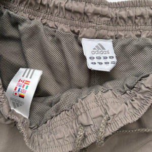 00s Adidas Shorts (L)