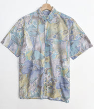 Load image into Gallery viewer, 90s Abstract Crazy Print Shirt (M)
