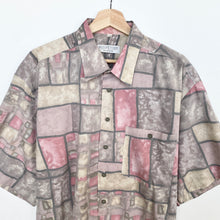 Load image into Gallery viewer, 90s Crazy Print Shirt (XL)