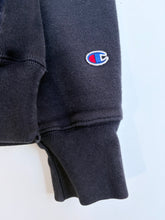 Load image into Gallery viewer, Champion Sweatshirt (L)