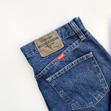 Load image into Gallery viewer, Wrangler Jeans W30 L30