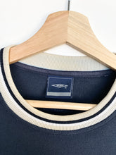 Load image into Gallery viewer, 00s Umbro Sweatshirt (S)
