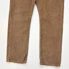 Load image into Gallery viewer, Levi’s 514 Cords W34 l30