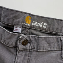 Load image into Gallery viewer, Carhartt Jeans W40 L30