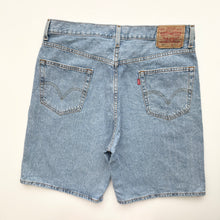 Load image into Gallery viewer, Levis 550 Denim Shorts W36