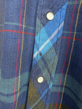 Load image into Gallery viewer, 90s Wrangler Flannel Shirt (L)