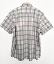 Load image into Gallery viewer, Carhartt Check Shirt (XL)