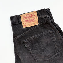 Load image into Gallery viewer, 90s Levi’s 565 Cords W30 L32