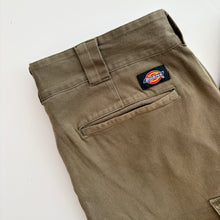 Load image into Gallery viewer, Dickies Cargo Trousers W32 L29