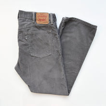 Load image into Gallery viewer, Levi’s 514 Cords W38 L32