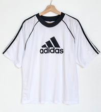 Load image into Gallery viewer, 90s Adidas T-shirt (M)