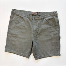 Load image into Gallery viewer, Vintage Carpenter Shorts W42