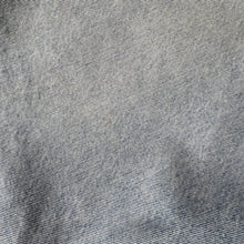 Load image into Gallery viewer, 90s Levi’s Silver Tab Denim Shorts W32