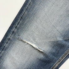 Load image into Gallery viewer, Carhartt Jeans W32 L32