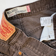 Load image into Gallery viewer, Levi’s 559 Cords W28 L30