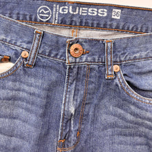 Load image into Gallery viewer, 00s Guess Jeans W36 L32