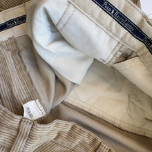 Load image into Gallery viewer, 90s Ralph Lauren Jumbo Cords W36 L32