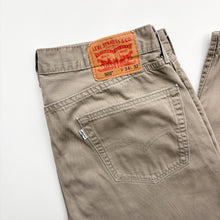 Load image into Gallery viewer, Levi’s 505 Jeans W34 L32