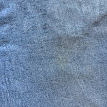 Load image into Gallery viewer, Wrangler Denim Shorts W36