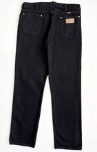 Load image into Gallery viewer, Wrangler Jeans W36 L32