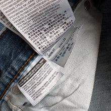 Load image into Gallery viewer, Levi’s 505 W34 L32