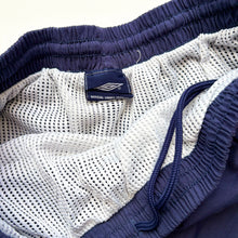 Load image into Gallery viewer, 00s Umbro Shorts (XL)