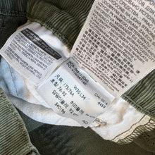Load image into Gallery viewer, Levi’s 511 Cords W34 l30