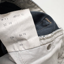 Load image into Gallery viewer, 90s Levi’s Jeans W30 L32