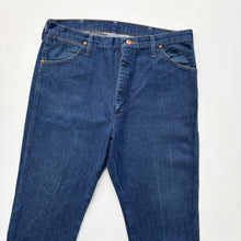 Load image into Gallery viewer, 90s Wrangler Jeans W38 L31