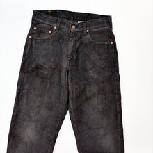 Load image into Gallery viewer, 90s Levi’s 565 Cords W30 L32